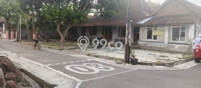 Tanah di Ngemplak, Luas 296m2m², Dekat Ngemplak, Boyolali, Boyolali Tanah di Ngemplak, Luas 296m2m², Dekat Ngemplak, Boyolali, Boyolali