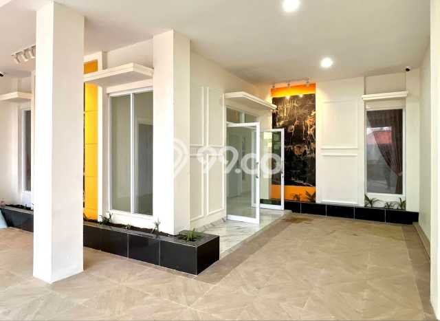 Kos-kosan Dijual di Banjarsari, Surakarta dengan 18 Kamar Tidur, 20 Kamar Mandi Kos-kosan Dijual di Banjarsari, Surakarta dengan 18 Kamar Tidur, 20 Kamar Mandi