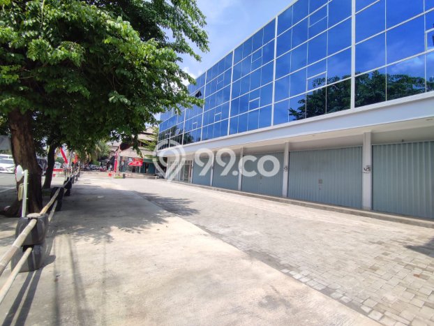 Ruko Paling Dicari LB 189m2 Dijual di Pasar Kliwon Ruko Paling Dicari LB 189m2 Dijual di Pasar Kliwon
