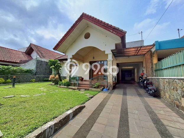 Dijual Hunian Mewah dengan Fasilitas Sekitar Komplit di Klojen, Malang Dijual Hunian Mewah dengan Fasilitas Sekitar Komplit di Klojen, Malang