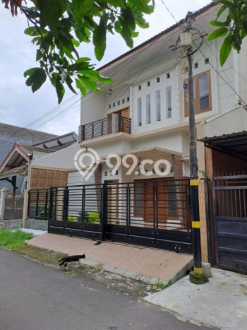 Dijual Rumah Mewah Elegan Dengan View Cantik di Sawojajar, Malang Dijual Rumah Mewah Elegan Dengan View Cantik di Sawojajar, Malang