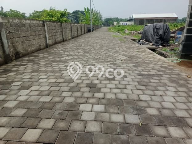 Rumah 3 KT 4 KM LT 327m2m², LB 200m2m² di Lovina, Buleleng Rumah 3 KT 4 KM LT 327m2m², LB 200m2m² di Lovina, Buleleng