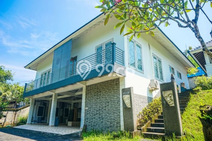 INVESTASI TEPAT! Rumah area Kayuputih, LT 1000m2m² Bangunan 200m2m² INVESTASI TEPAT! Rumah area Kayuputih, LT 1000m2m² Bangunan 200m2m²