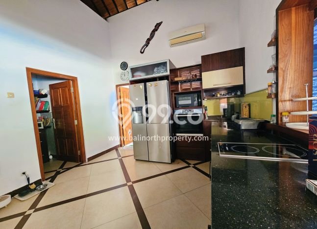 FOR SALE! Vila di , Area 1390m2m², Posisi Strategis FOR SALE! Vila di , Area 1390m2m², Posisi Strategis