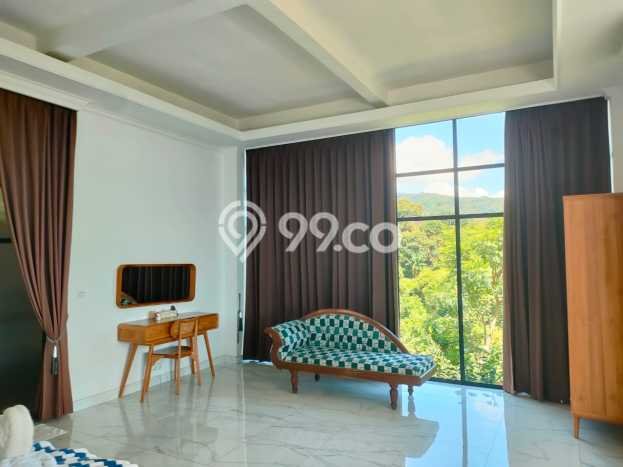 Tempat Ideal! Vila Kawasan , Luas 2100m2m², Kondisi Terbaik Tempat Ideal! Vila Kawasan , Luas 2100m2m², Kondisi Terbaik