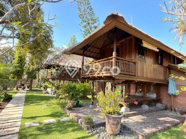 For Sale! Vila Kawasan , Dimensi 3300m2m², Posisi Premium For Sale! Vila Kawasan , Dimensi 3300m2m², Posisi Premium