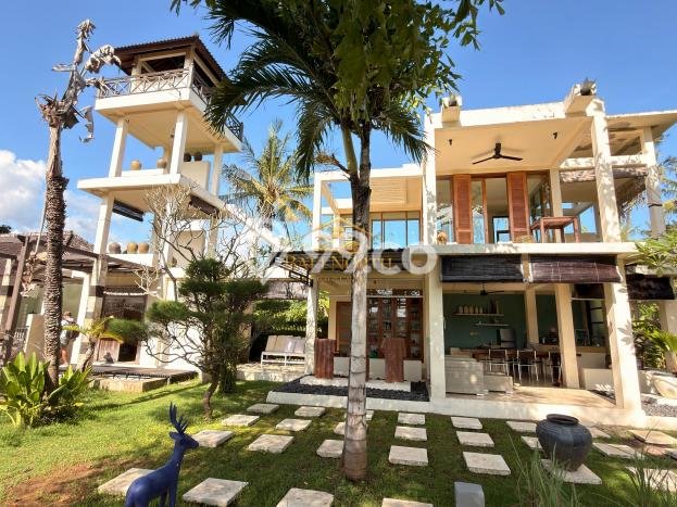 For Sale! Vila Kawasan , Dimensi 3300m2m², Posisi Premium For Sale! Vila Kawasan , Dimensi 3300m2m², Posisi Premium