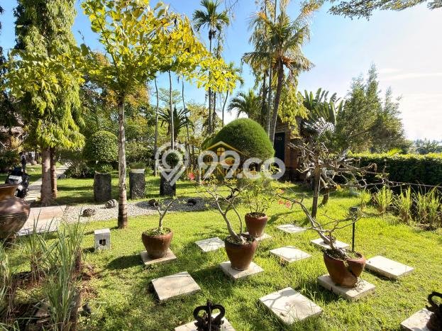 For Sale! Vila Kawasan , Dimensi 3300m2m², Posisi Premium For Sale! Vila Kawasan , Dimensi 3300m2m², Posisi Premium