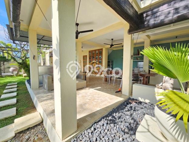 For Sale! Vila Kawasan , Dimensi 3300m2m², Posisi Premium For Sale! Vila Kawasan , Dimensi 3300m2m², Posisi Premium