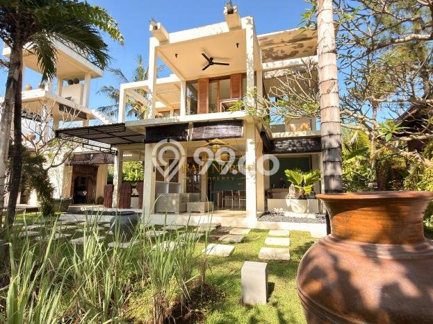 For Sale! Vila Kawasan , Dimensi 3300m2m², Posisi Premium For Sale! Vila Kawasan , Dimensi 3300m2m², Posisi Premium