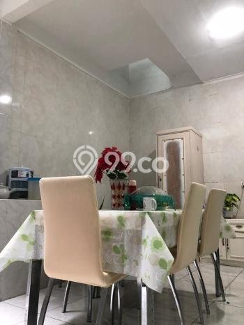 Hunian Mewah Siap Huni LT 164m2 di BSD, Tangerang Selatan Hunian Mewah Siap Huni LT 164m2 di BSD, Tangerang Selatan