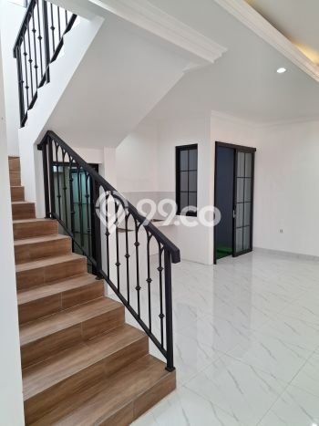 Jual Rumah Eksklusif 4 KT di Lebak Bulus, Jakarta Selatan Jual Rumah Eksklusif 4 KT di Lebak Bulus, Jakarta Selatan