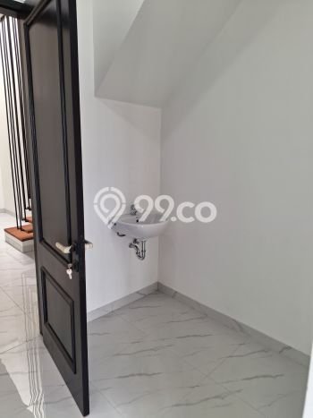 Jual Rumah Eksklusif 4 KT di Lebak Bulus, Jakarta Selatan Jual Rumah Eksklusif 4 KT di Lebak Bulus, Jakarta Selatan