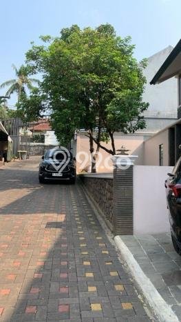 Hunian Mewah LB 530m2 Siap Huni Desain Elegan di Cirendeu, Jakarta Selatan Hunian Mewah LB 530m2 Siap Huni Desain Elegan di Cirendeu, Jakarta Selatan