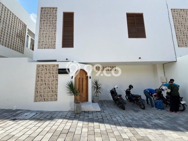 For Sale! Luxury House LT 109m2 Desain Elegan di Canggu For Sale! Luxury House LT 109m2 Desain Elegan di Canggu