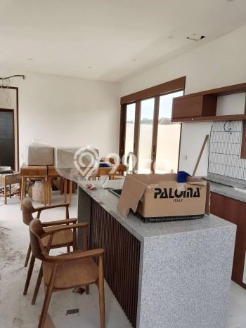 Hunian Elit LB 148m2 Siap Huni Desain Elegan di Canggu, Badung Hunian Elit LB 148m2 Siap Huni Desain Elegan di Canggu, Badung