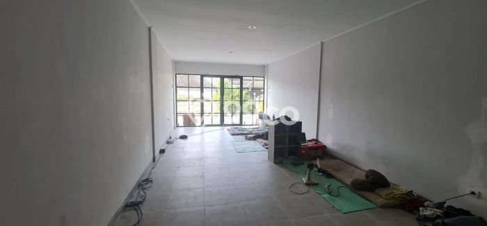 Area Ramai! Ruko Dijual di Denpasar Selatan untuk Bisnis Luas Bangunan 100m2 Area Ramai! Ruko Dijual di Denpasar Selatan untuk Bisnis Luas Bangunan 100m2