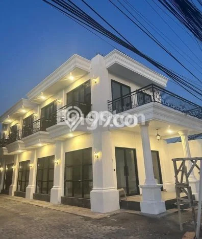Disewakan Ruko di Kawasan Ramai Seminyak Luas 96m2 Disewakan Ruko di Kawasan Ramai Seminyak Luas 96m2