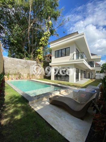 Jual Rumah Mewah Megah Dengan View Eksklusif di Umalas, Badung Jual Rumah Mewah Megah Dengan View Eksklusif di Umalas, Badung