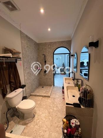 Disewakan Segera Apartemen High-Class di Seminyak, 3 Bedroom, 4 Bathroom Disewakan Segera Apartemen High-Class di Seminyak, 3 Bedroom, 4 Bathroom