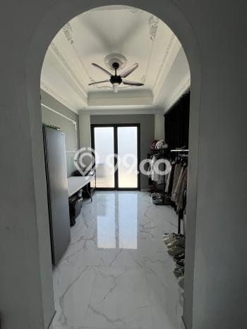 Disewakan Segera Apartemen High-Class di Seminyak, 3 Bedroom, 4 Bathroom Disewakan Segera Apartemen High-Class di Seminyak, 3 Bedroom, 4 Bathroom