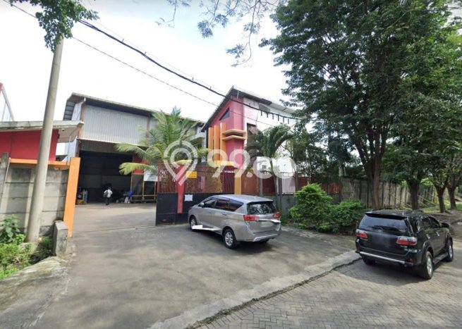 Pabrik Strategis Kawasan Gresik Kota, Luas 1800m2m², Area Niaga Pabrik Strategis Kawasan Gresik Kota, Luas 1800m2m², Area Niaga