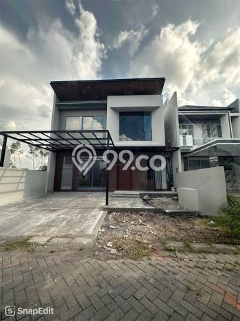 Rumah Terawat di , Surabaya, LT 150m2m², Luas Bangunan 213m2m² Rumah Terawat di , Surabaya, LT 150m2m², Luas Bangunan 213m2m²