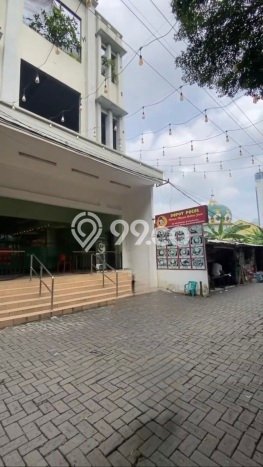 Ruko di , Luas 1000m2m², Area Komersial, Dekat Surabaya, Surabaya Ruko di , Luas 1000m2m², Area Komersial, Dekat Surabaya, Surabaya
