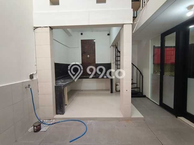 Dijual Cepat Rumah Bagus Siap Huni LB 150m2 di Bulak, Surabaya Dijual Cepat Rumah Bagus Siap Huni LB 150m2 di Bulak, Surabaya