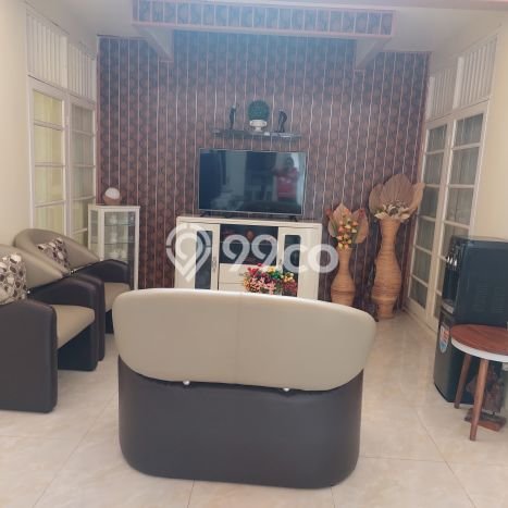 Rumah sewa siap pakai 3 Kamar Tidur di Citraland, Surabaya Rumah sewa siap pakai 3 Kamar Tidur di Citraland, Surabaya