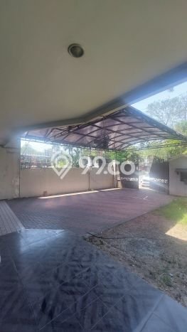 UNIT SPESIAL! Rumah area , 4 KT, Akses Pusat Kota, LT 530m2m² LB 500m2m² UNIT SPESIAL! Rumah area , 4 KT, Akses Pusat Kota, LT 530m2m² LB 500m2m²