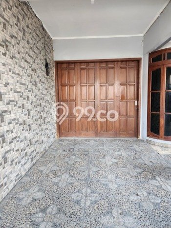 Dijual Rumah Luas Megah Dengan View Eksklusif di Sukomanunggal, Surabaya Dijual Rumah Luas Megah Dengan View Eksklusif di Sukomanunggal, Surabaya