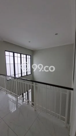 Lokasi strategis! Rumah siap pakai disewakan di Tarumajaya LB 249m2 Lokasi strategis! Rumah siap pakai disewakan di Tarumajaya LB 249m2