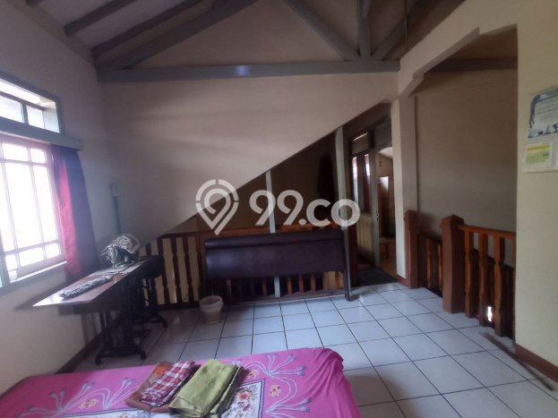 Rumah Elit LB 320m2 Siap Pakai Desain Elegan di Turangga, Bandung Rumah Elit LB 320m2 Siap Pakai Desain Elegan di Turangga, Bandung