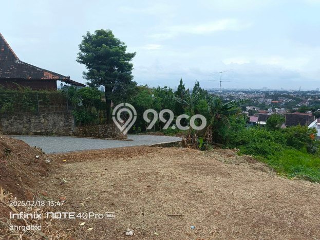 Lahan Dijual Lokasi Strategis di Bandung dengan Luas 380m2 Lahan Dijual Lokasi Strategis di Bandung dengan Luas 380m2