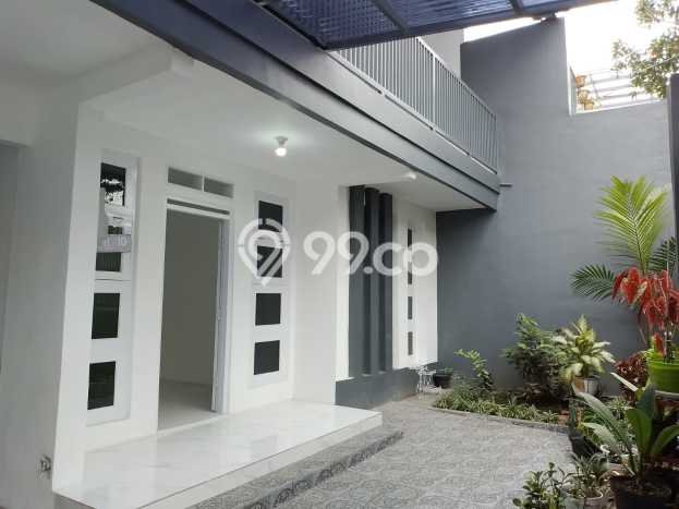 HUNIAN PILIHAN! Rumah di Soekarno Hatta, Luas 180m² Bangunan 200m² HUNIAN PILIHAN! Rumah di Soekarno Hatta, Luas 180m² Bangunan 200m²