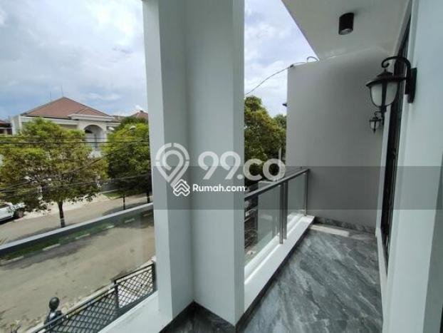 DIJUAL CEPAT! Rumah Nyaman di Batununggal, Bandung, LT 200m² LB 270m² Bisa Nego! DIJUAL CEPAT! Rumah Nyaman di Batununggal, Bandung, LT 200m² LB 270m² Bisa Nego!