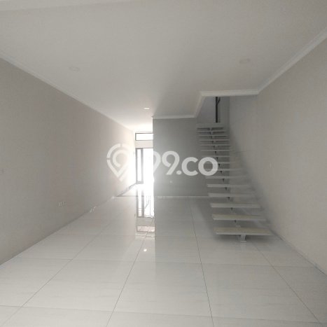 Rumah di , Bandung, LT 107m2m² Bangunan 160m2m² Rumah di , Bandung, LT 107m2m² Bangunan 160m2m²