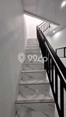 Disewakan Hunian Konsep Modern di Cinere Depok dengan 3 Kamar Disewakan Hunian Konsep Modern di Cinere Depok dengan 3 Kamar