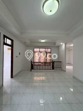 Dijual Rumah Luas Megah Dengan View Cantik di Rawamangun, Jakarta Timur Dijual Rumah Luas Megah Dengan View Cantik di Rawamangun, Jakarta Timur