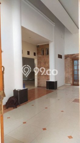 Rumah Elit Modern Tanpa Renovasi di Pondok Kelapa Jakarta Timur Rumah Elit Modern Tanpa Renovasi di Pondok Kelapa Jakarta Timur