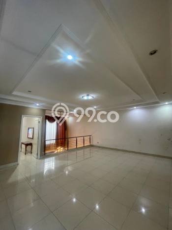 Hunian Mewah Dijual LT 333m2 di Duren Sawit, Jakarta Timur Hunian Mewah Dijual LT 333m2 di Duren Sawit, Jakarta Timur