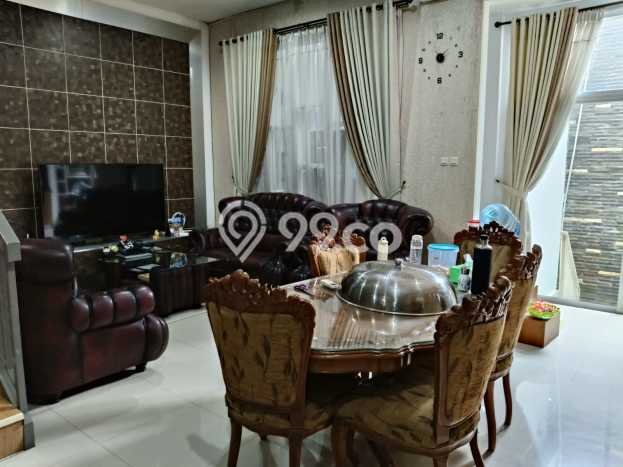 For Sale! Luxury House LT 175m2 Desain Elegan di Pondok Kelapa For Sale! Luxury House LT 175m2 Desain Elegan di Pondok Kelapa