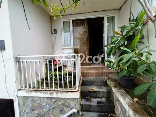For Sale! Luxury House LT 175m2 Desain Elegan di Pondok Kelapa For Sale! Luxury House LT 175m2 Desain Elegan di Pondok Kelapa