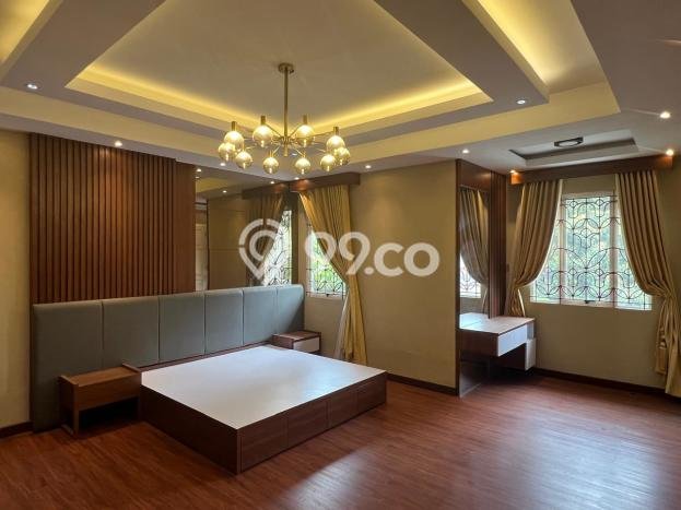 Siap Huni Rumah Mewah 5 Kamar di Kelapa Gading Dekat ke Mana Pun Siap Huni Rumah Mewah 5 Kamar di Kelapa Gading Dekat ke Mana Pun