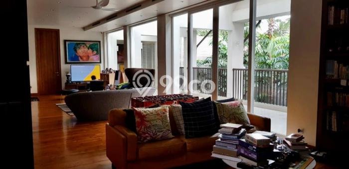 Hunian Mewah LB 1300m2 Siap Huni Desain Elegan di Antasari, Jakarta Selatan Hunian Mewah LB 1300m2 Siap Huni Desain Elegan di Antasari, Jakarta Selatan