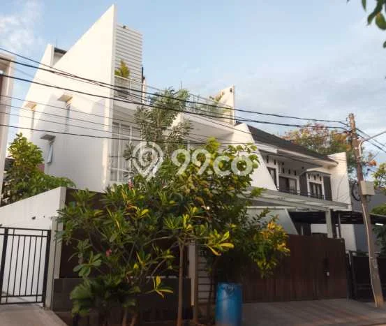 Rumah Eksklusif Dijual LT 217m2 di Kelapa Gading, Jakarta Utara Rumah Eksklusif Dijual LT 217m2 di Kelapa Gading, Jakarta Utara