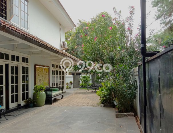 Rumah Luxury Modern Tanpa Renovasi di Cipete Jakarta Selatan Rumah Luxury Modern Tanpa Renovasi di Cipete Jakarta Selatan