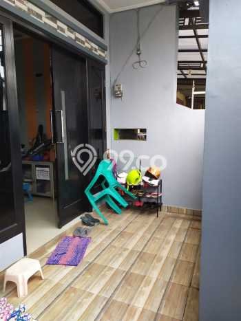 Rumah 4 KT 3 KM Pemandangan Kota di Daan Mogot, Jakarta Barat Rumah 4 KT 3 KM Pemandangan Kota di Daan Mogot, Jakarta Barat