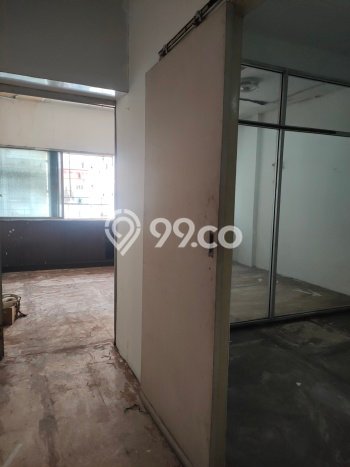 Ruko Dijual di Jakarta Pusat LT 81m2 & LB 240m2 Lokasi Terbaik! Ruko Dijual di Jakarta Pusat LT 81m2 & LB 240m2 Lokasi Terbaik!